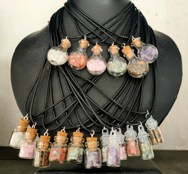 Collares de piedras semipreciosas's foto | KAmy |  BizneCubano