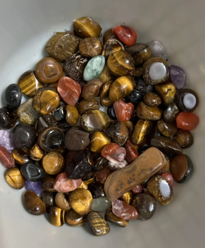 Ojo de tigre. Piedras semipreciosas naturales's foto | KAmy |  BizneCubano